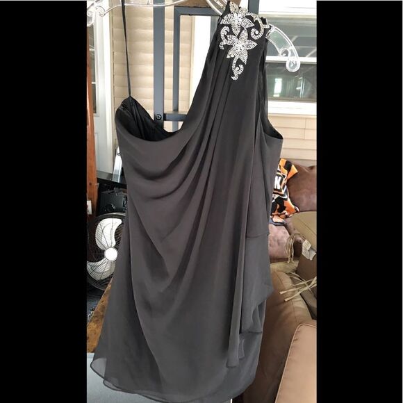 JS Boutique black one shoulder jeweled dress.size 12. - Picture 13 of 13